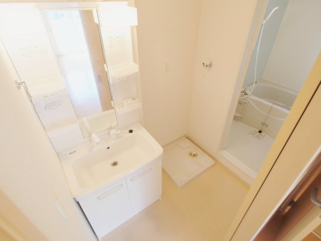 Sunlit・Yの洗面所