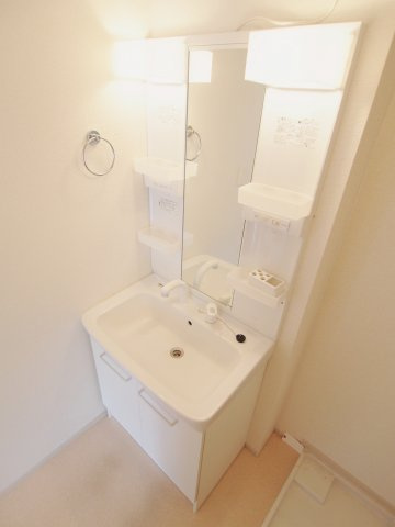 Sunlit・Yの洗面所