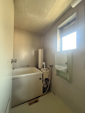 広田町１－７２住居付店舗の浴室