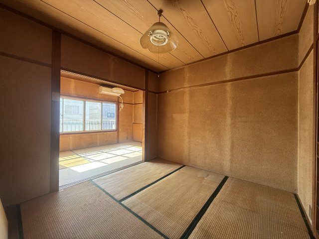 広田町１－７２住居付店舗の和室