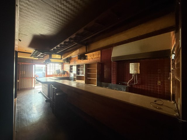 広田町１－７２住居付店舗の内装