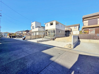 【前面道路含む現地写真】