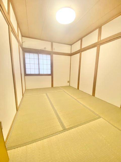 東淀川区豊新4丁目　テラスハウスの和室|2階　和室6帖