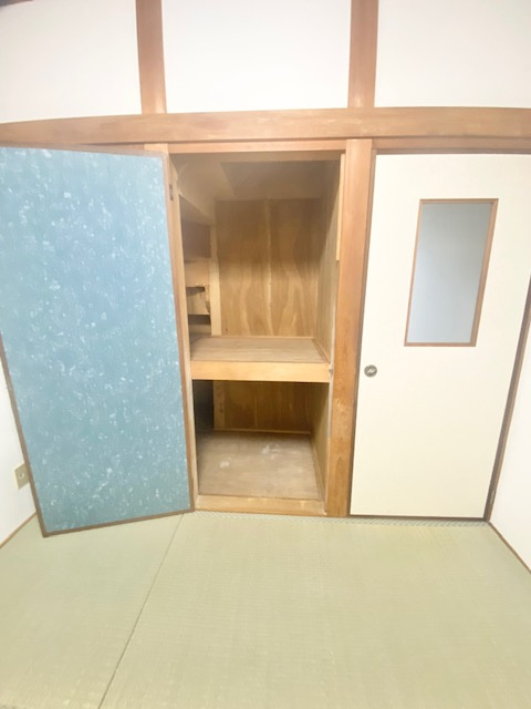 東淀川区豊新4丁目　テラスハウスの収納|2階　和室収納