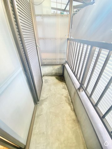 東淀川区豊新4丁目　テラスハウスのバルコニー|暖かな日差しのふりそそぐバルコニー