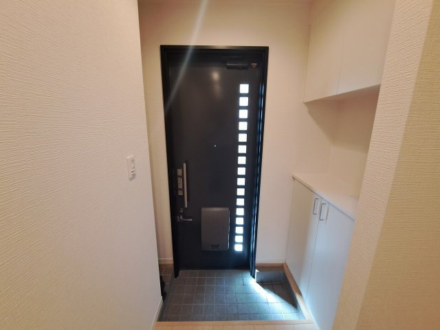 シャーメゾン津門の玄関
