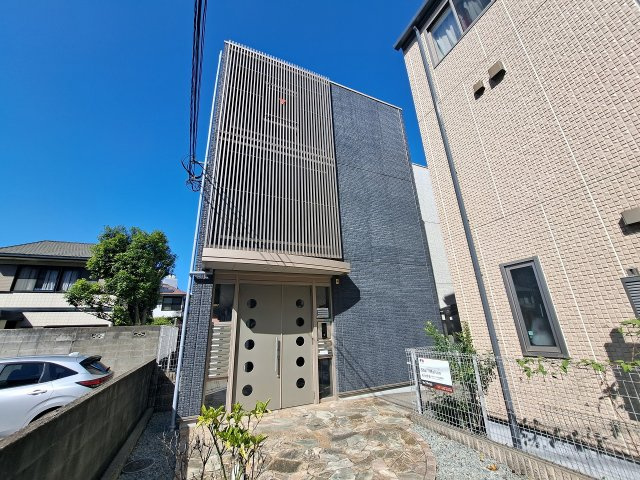 シャーメゾン津門の外観