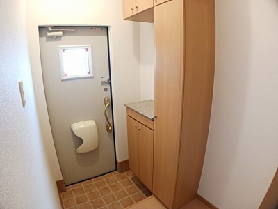 【玄関】 | サニーガーデン