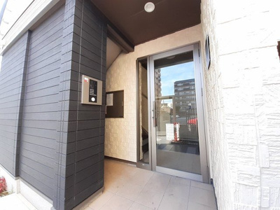 【エントランス】 | メゾンブリエ