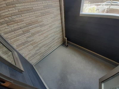 【バルコニー】 | アンダンテ郡津 | お洗濯にも便利なバルコニー付き