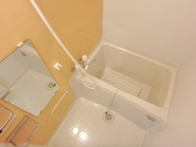 世田谷区八幡山３丁目のアパートの浴室