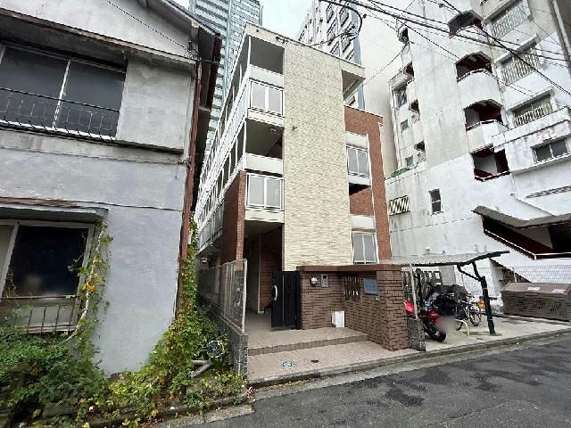 レオパレススペーシア　東池袋の外観