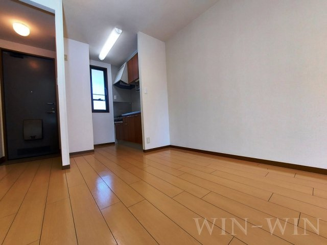 エクセルコート小鷹野の居間・リビング|イメージ（同建物内別部屋の写真です）