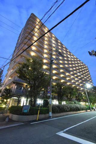 フロンティアタワー難波EAST（旧：グランソレイユ日本橋）の外観