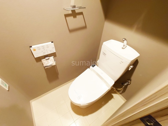 ブレシア東十条レジデンスのトイレ|温水洗浄便座付トイレです☆