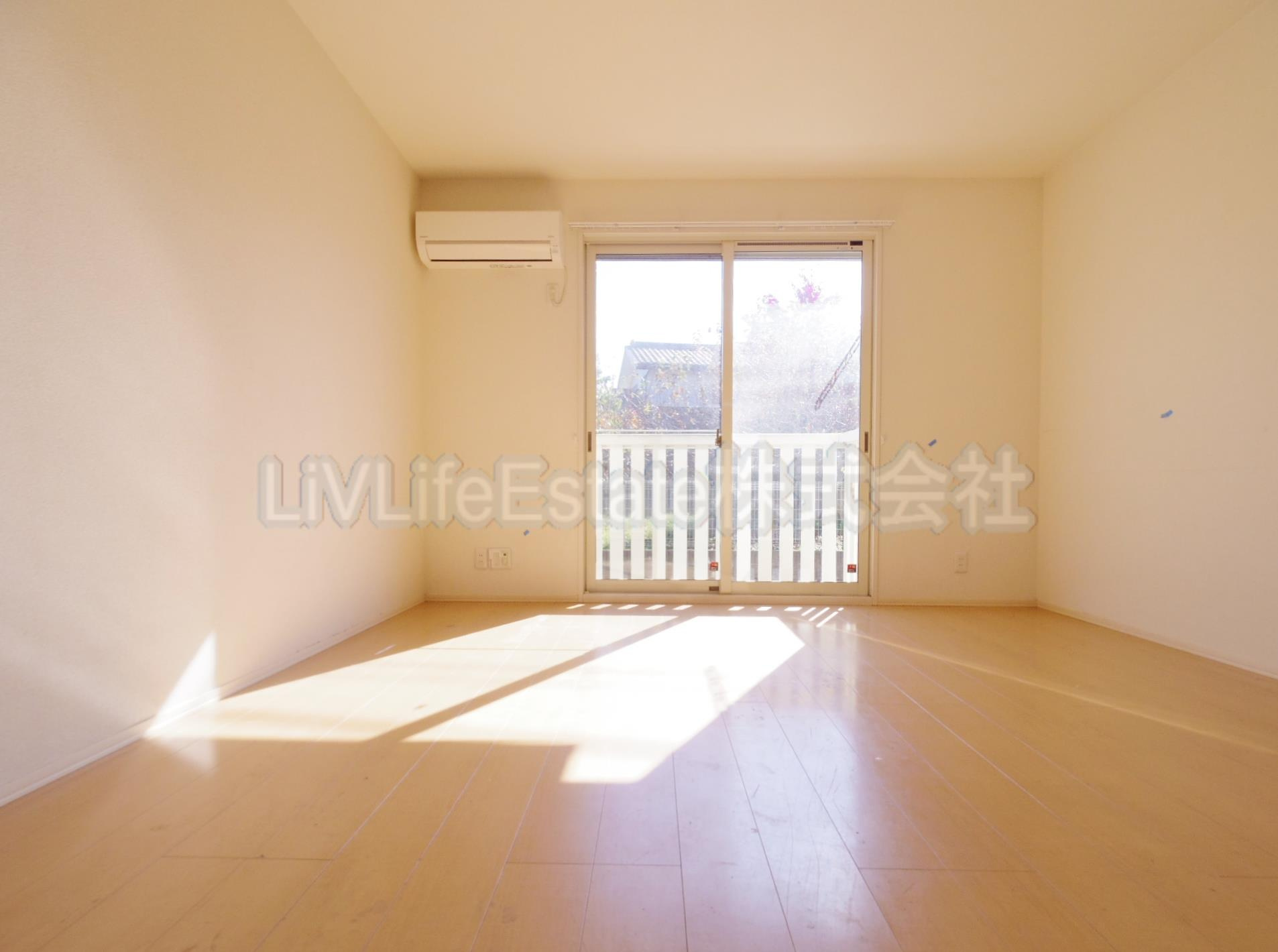 ＣＲＡＤＬＥ　B棟の居間・リビング