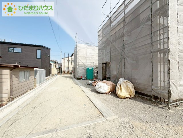 郡山市昭和第9　新築戸建　3号棟の前面道路含む現地写真