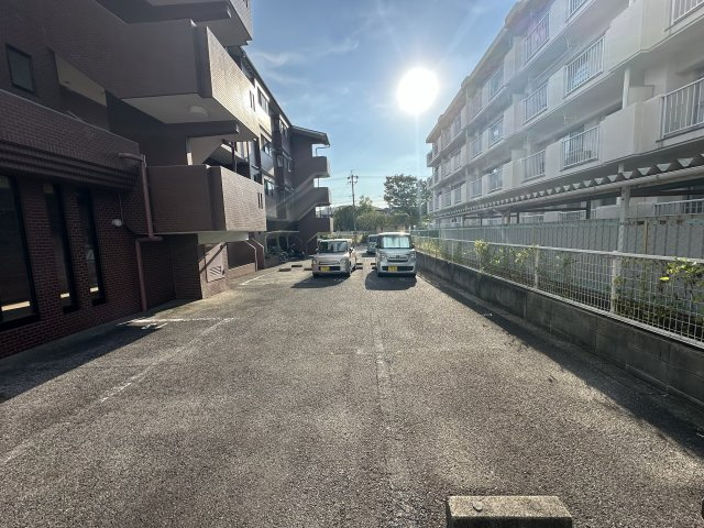 花曜日の駐車場
