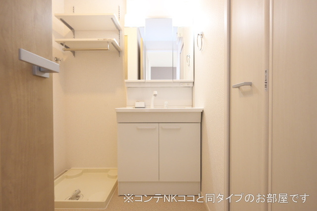 グラシアスの洗面所|洗面所