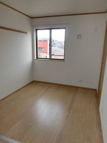 グランドソレイユ幸の洋室