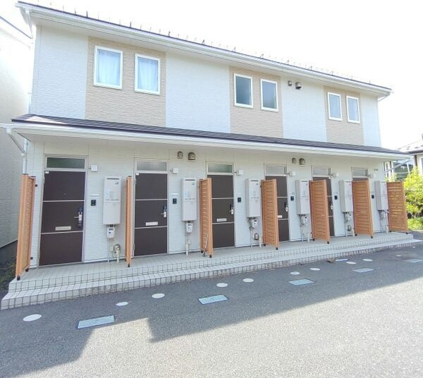 グランドソレイユ幸の外観