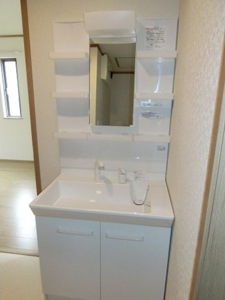 グランドソレイユ幸の洗面所