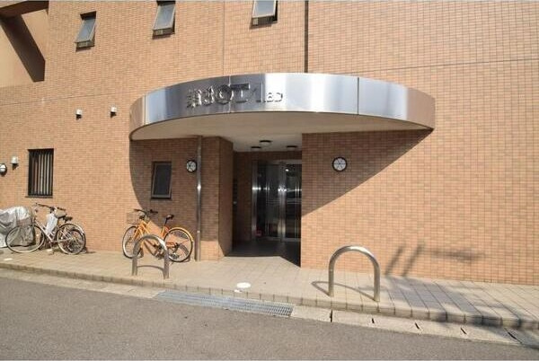 第3　OTAビルのエントランス