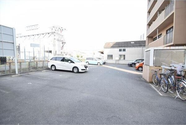 第3　OTAビルの駐車場