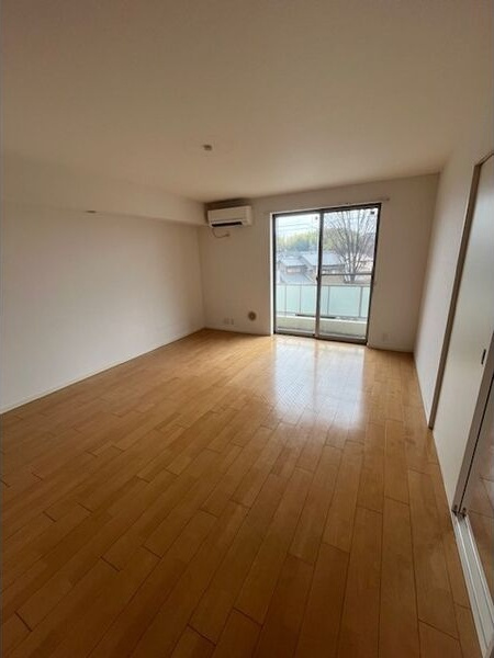 ヴィラリリオの居間・リビング