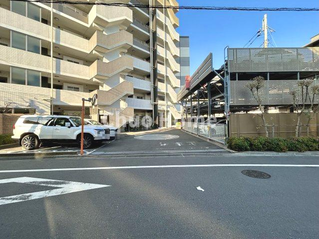 ライオンズ墨田アーバンマークスの駐車場|【敷地内駐車場】最新の空き状況や費用などの詳細は担当スタッフまでお問い合わせください。
