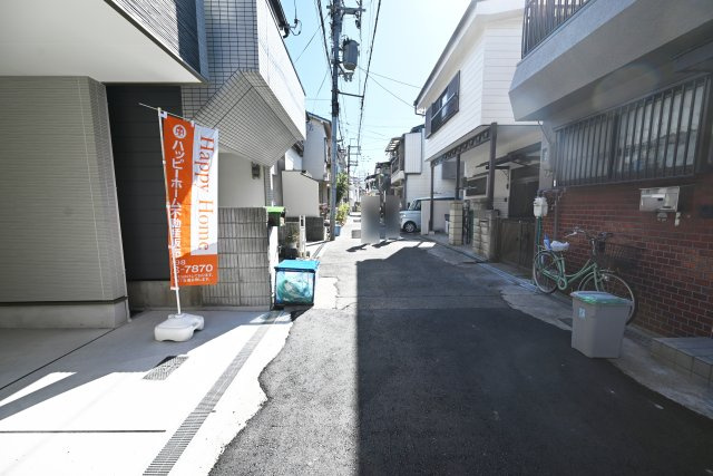 尼崎市大庄北5丁目新築一戸建ての前面道路含む現地写真|前面道路幅員：4.35ｍ