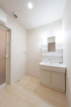 使いやすい独立洗面台です