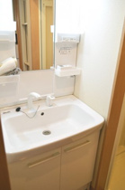 使いやすい独立洗面台です