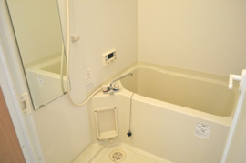 落ち着いた空間のお風呂です