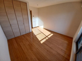 個人の部屋や寝室として使える洋室です