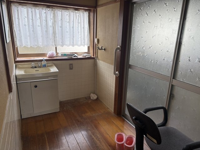 勿来町四沢作田 中古一戸建ての独立洗面台