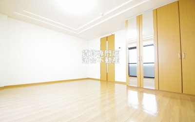 【居間・リビング】 | Residences淵野辺（レジデンスフチノベ） | 広々とした明るいお部屋♪