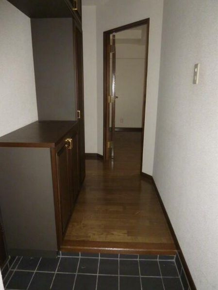 ラルゴ蕨の内装