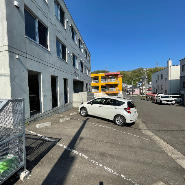 ローズヒルの駐車場