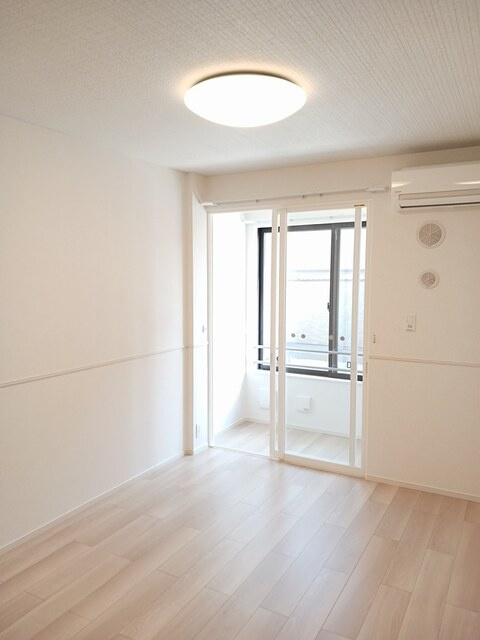 ハリーズコートＣの居間・リビング|居室・リビング