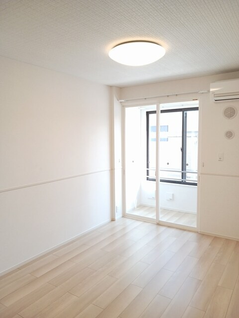 ハリーズコートＣの居間・リビング|居室・リビング