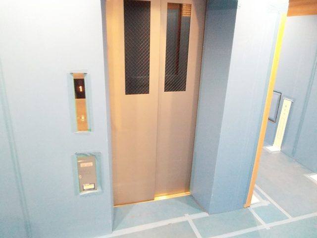 プラウド王子本町ディアージュのその他共用部分|エレベータは２基あります！
