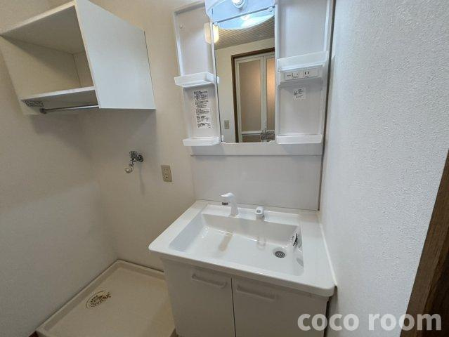 蓬莱ビルの独立洗面台