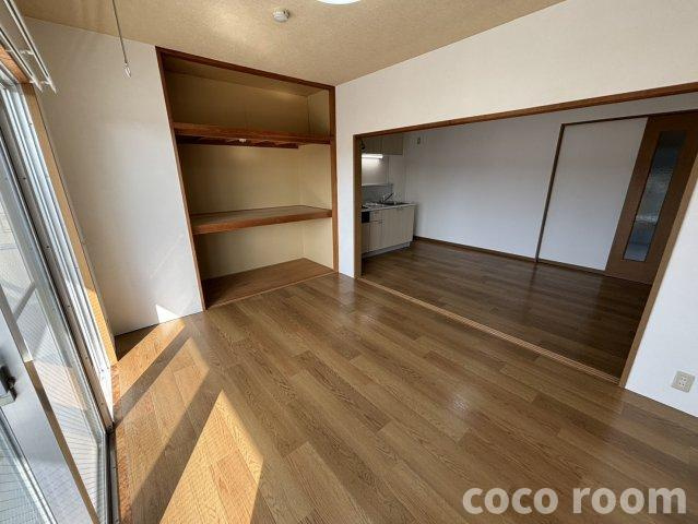 蓬莱ビルの居間・リビング