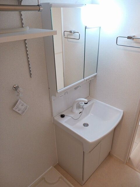 ハリーズコートＢの洗面所|洗面所