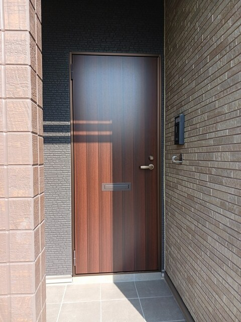 ハリーズコートＢの玄関|玄関