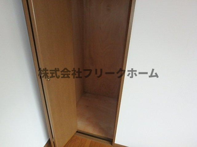 小金井市東町４丁目のアパートの収納