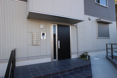 【エントランス】 | ヴォワラクテメゾン 豊中旭丘