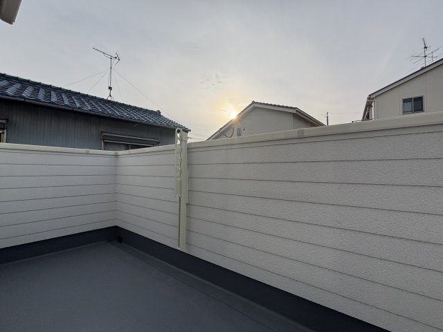 MELDIA西区城西町076②｜名古屋市の戸建ならホームアップのバルコニー