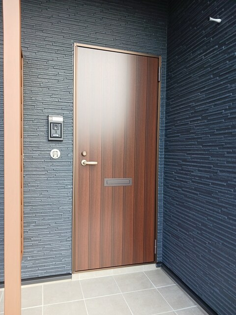 ハリーズコートＡの玄関|玄関